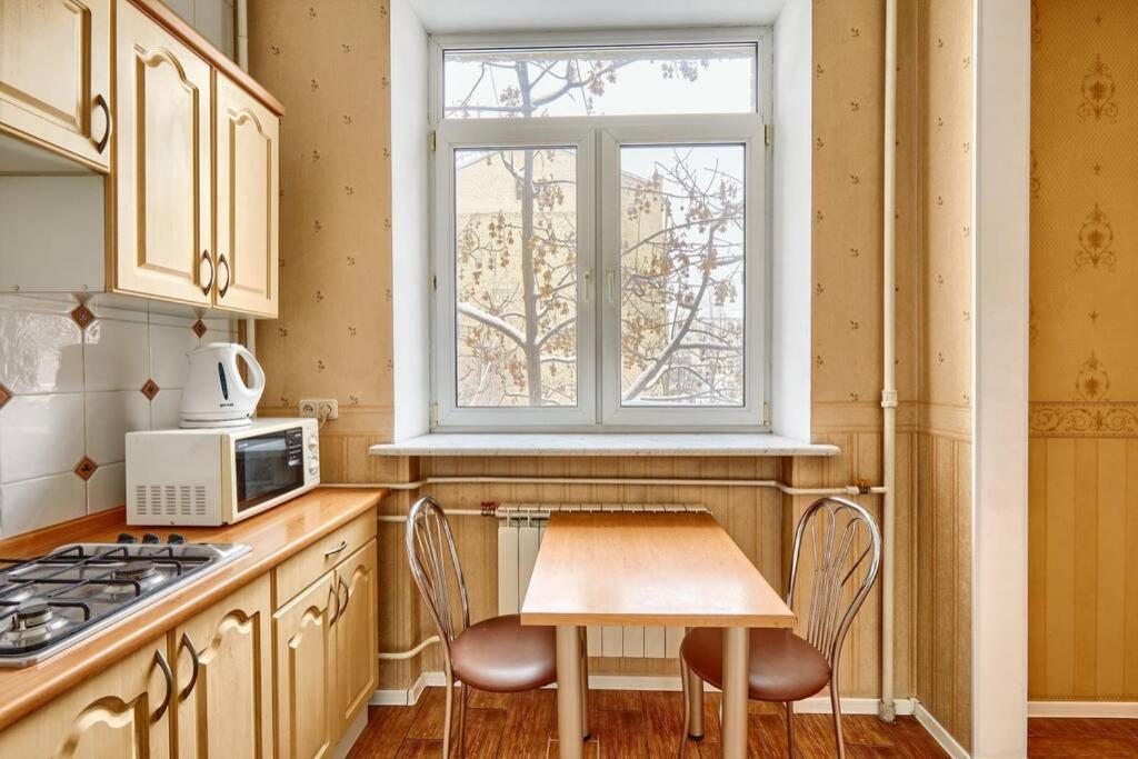Apartment Near Bessarabsky Square Kiev Bagian luar foto